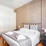 Florence Modern & Bright Apartment!